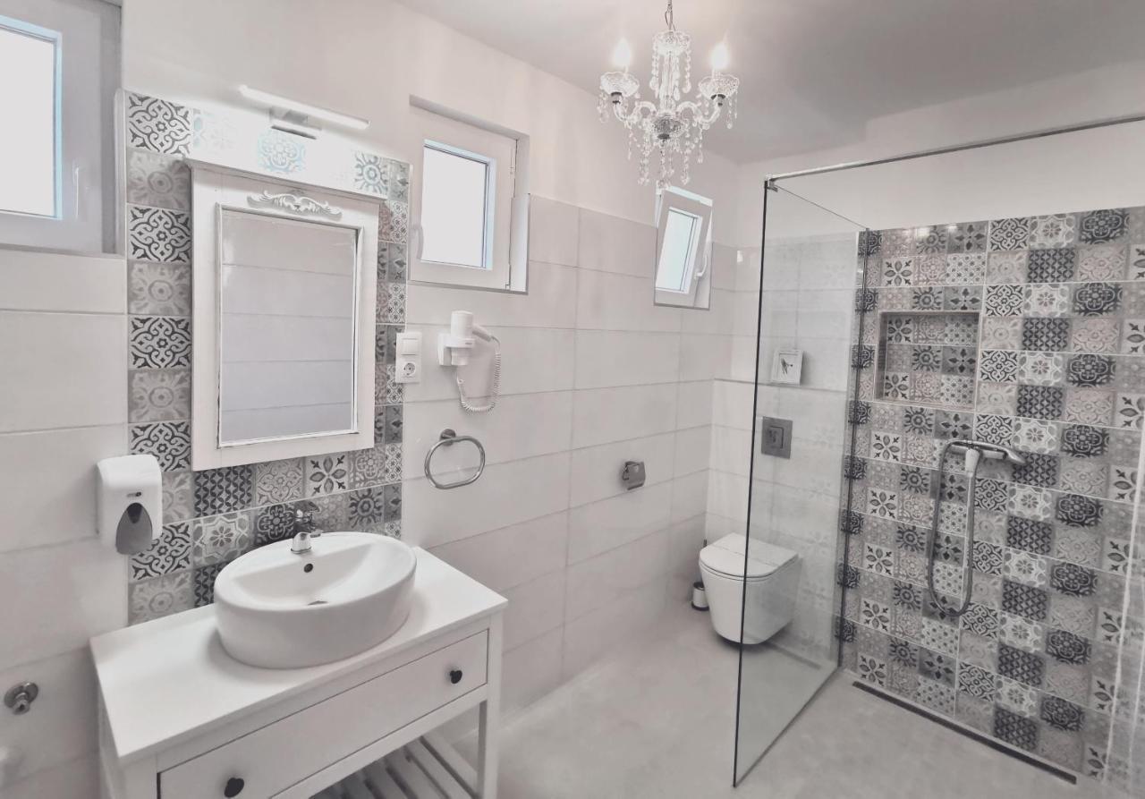 Family Garden Apartmanhaz ชิโอฟก ภายนอก รูปภาพ